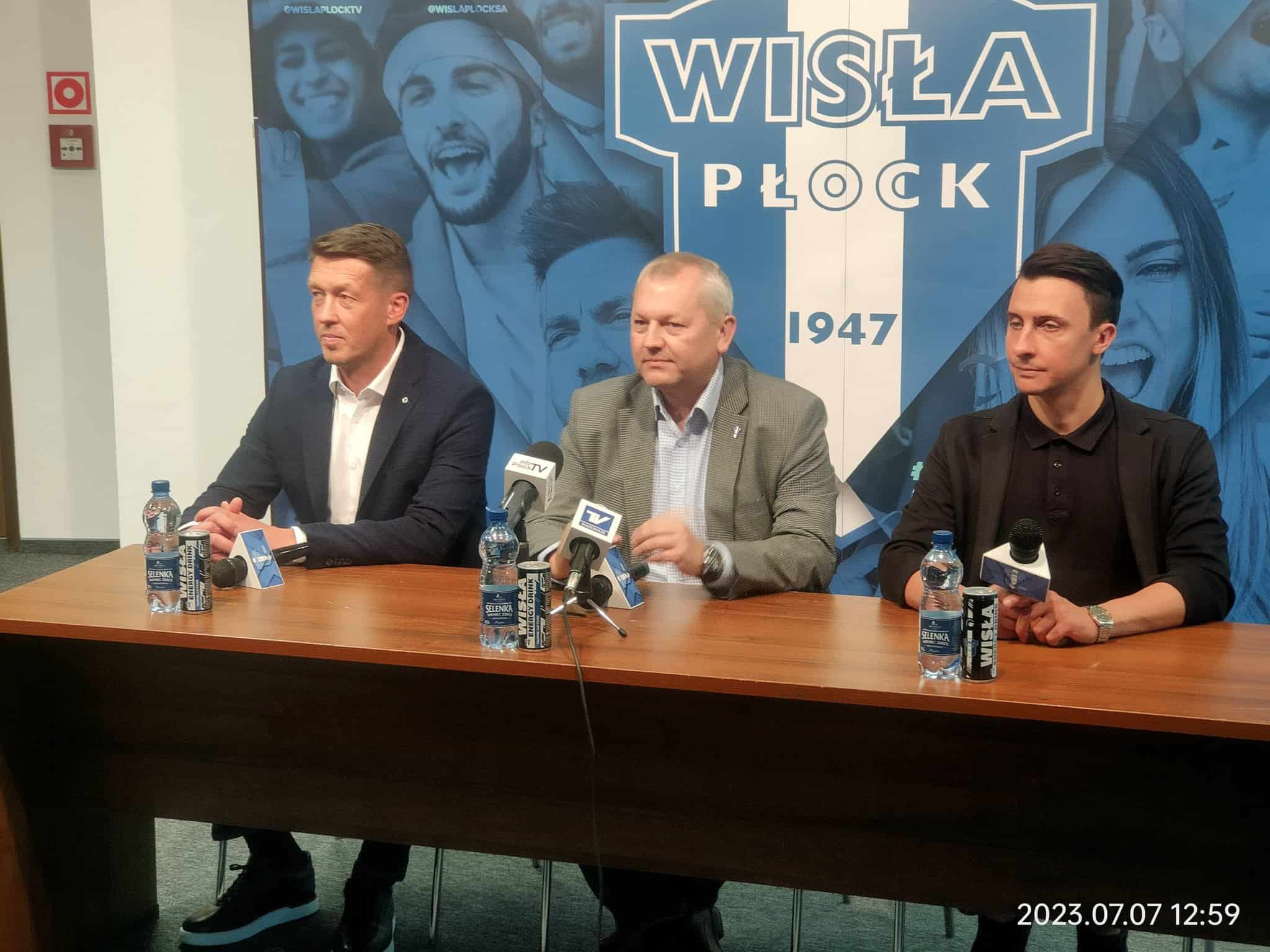 Read more about the article Oficjalnie: Dariusz Sztylka nowym dyrektorem sportowym