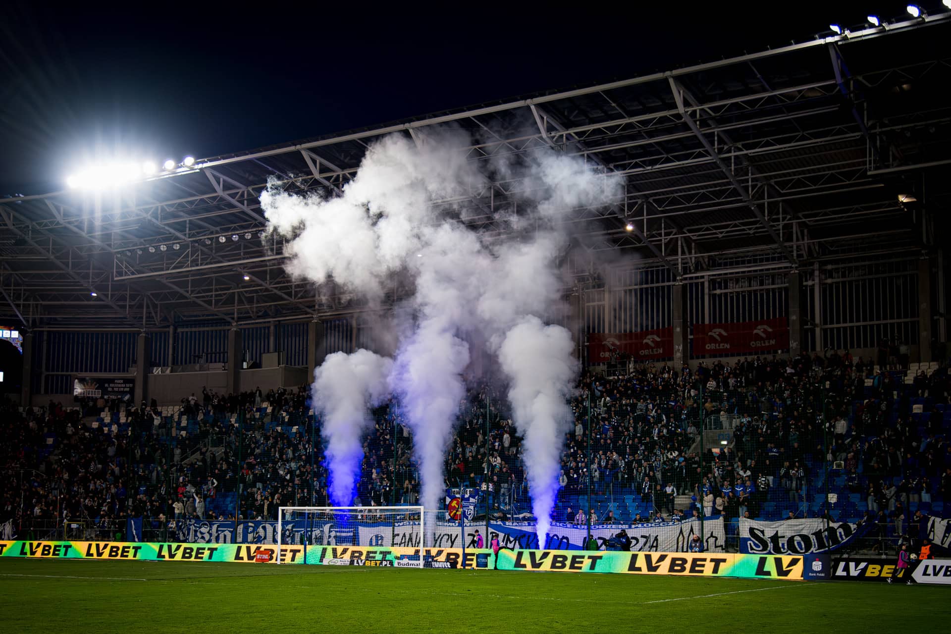 Read more about the article ORLEN Stadion budzi się na finiszu. Frekwencja może być jednym z bohaterów końcówki sezonu Wisły Płock!